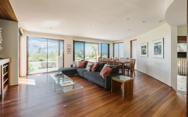 Oasis on the Beach :: Jervis Bay Rentals