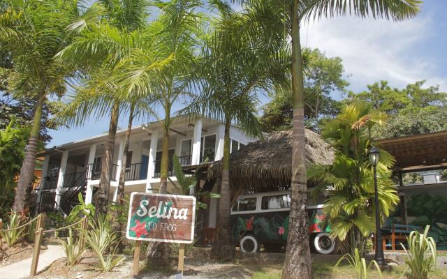 Red Frog Beach Island Resort