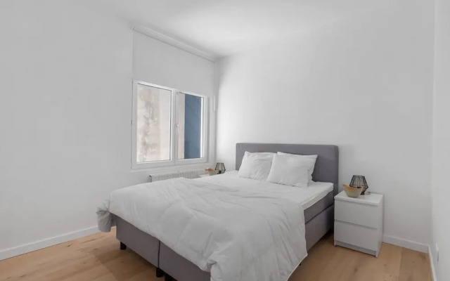 Renovated Apartment for Family