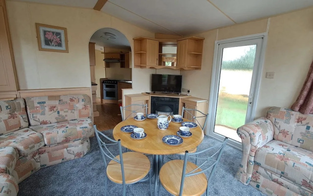 The Lookout - Park Home, Farm Park Stay