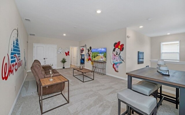 7535oakmoss 7 Bedroom Villa by RedAwning