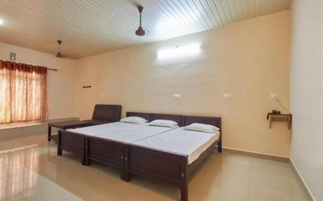 Hotel Embassy