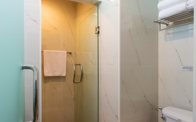 Nai Yang Beach Resort & Spa