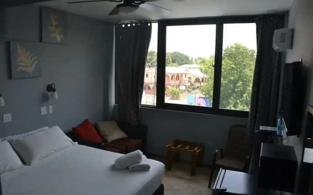 Maya Bella Downtown Hotel