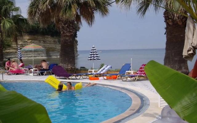 Maria' s Beach Apartments