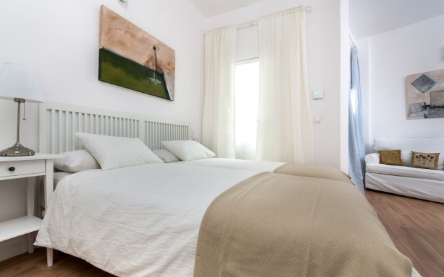 Prime Location 2 Bd Apartement Next To The Town Hall Square Zaragoza Ii