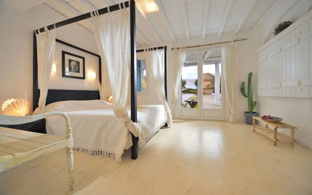 Villa Princess 5 4Bed with Small Tub Panormos Beach