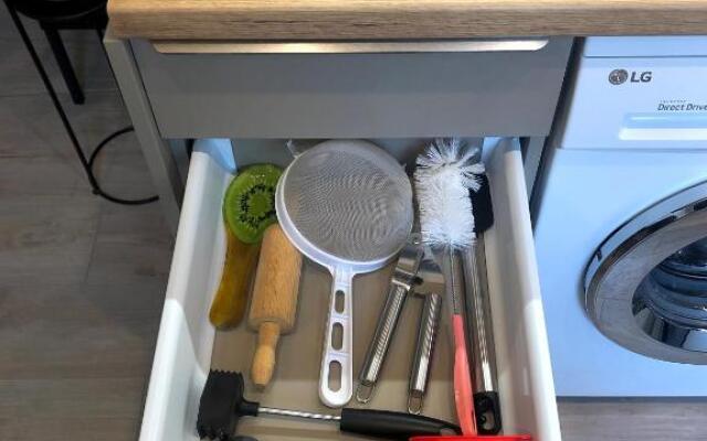 Modern studio apartment near the beach - 5 min walk