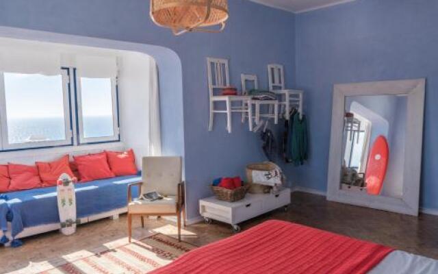 Chill In Ericeira Surf House