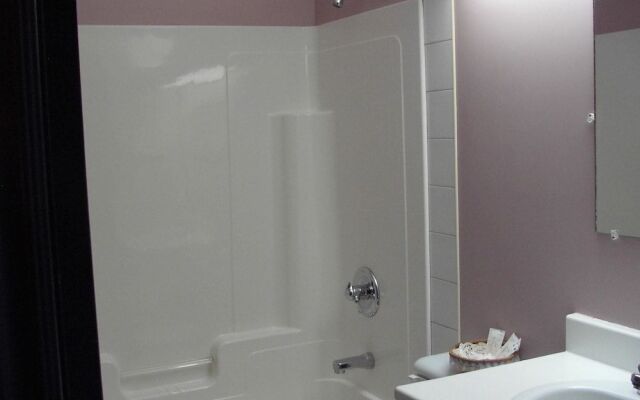 Travelodge by Wyndham Grand Falls