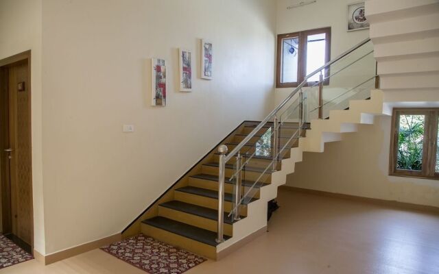 Palette - Hotel Deepali Palace