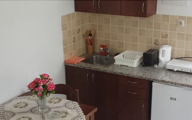 Nikos Studios