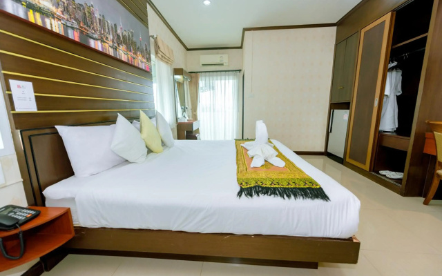 Bander Hotel