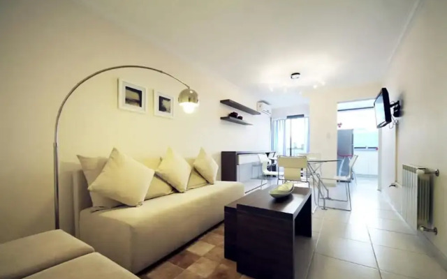 Bvd. Illia Flat MEC