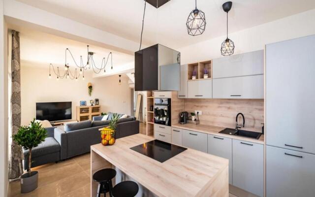 Poolincluded Villa Danijela