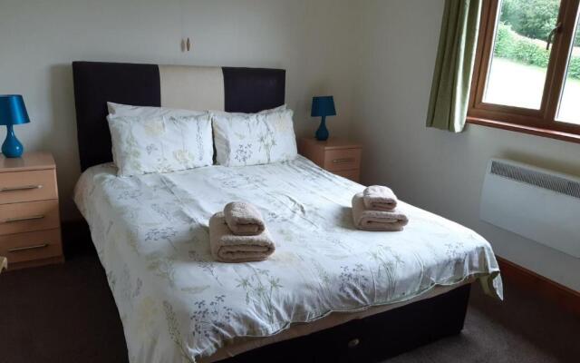 Heartsease Lodges