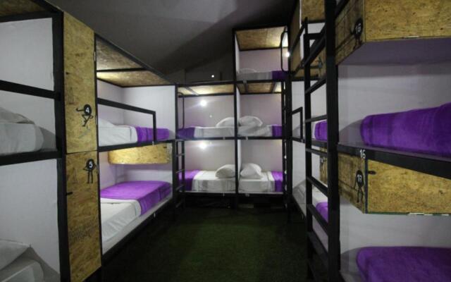 Hostel la Antigua Capsula