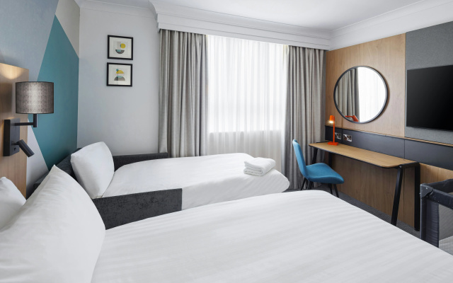 Holiday Inn Southampton-Eastleigh M3, jct13 by IHG
