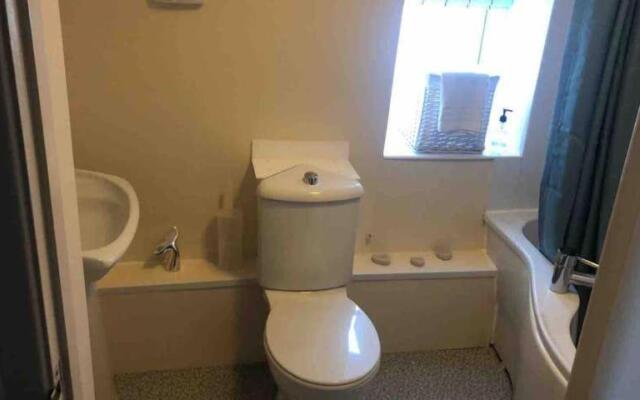 Comfy Stays Swansea Flat 3