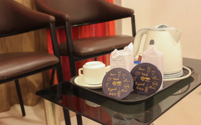 OYO Premium Nagpur Railway Station Road