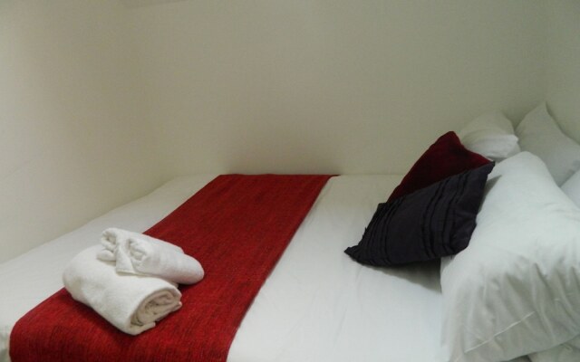 5 Bedroom Upper Maisonette