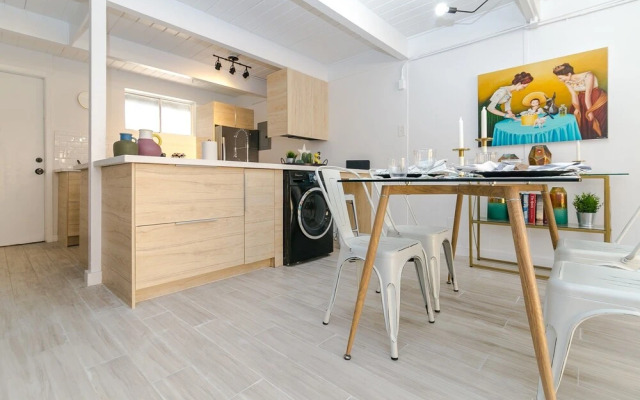 Medcenter Townhomes by Dunyha