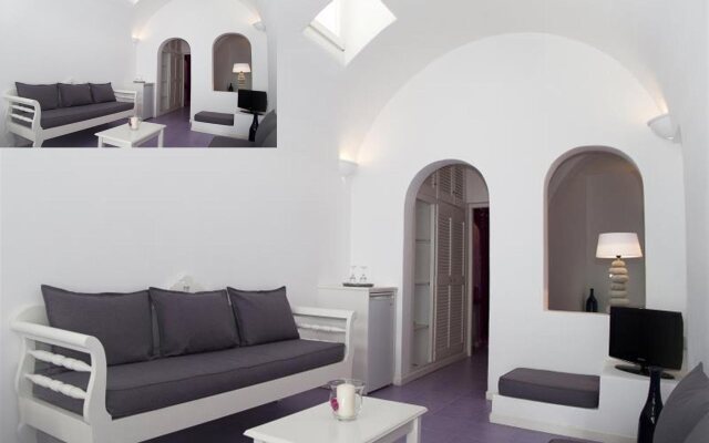 WhiteDeck Hotel