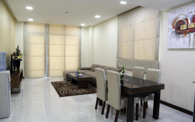 Belle Tower Apartments