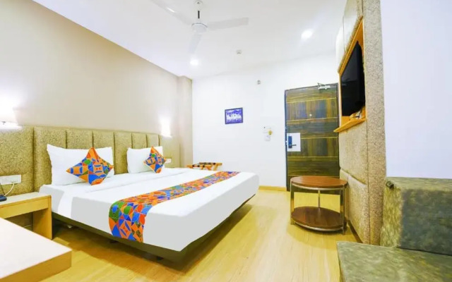 FabHotel The Residency 44 Noida
