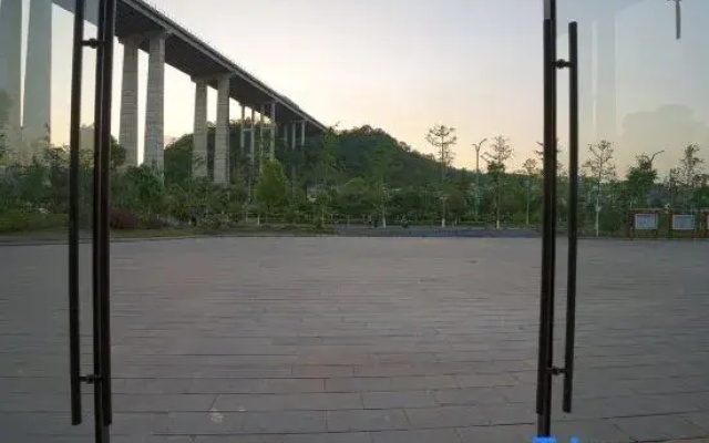 Qianhe Smart Theme Hotel
