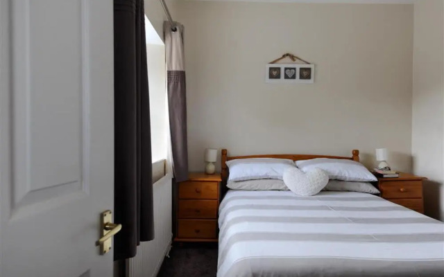 1 New Inn Corner