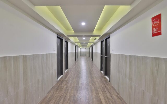 Nova Hotel Cross Road by OYO Rooms