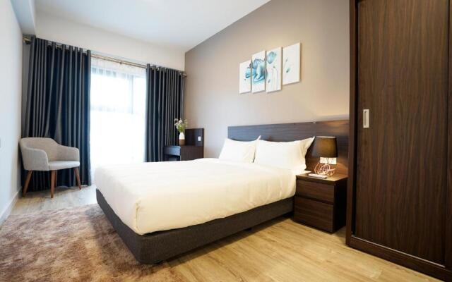 The First Stay Hotel