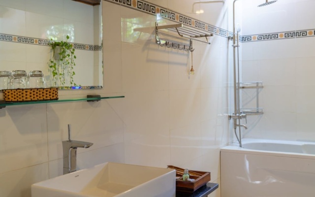 Anna Pham Bungalow – Bathroom – Phu Quoc