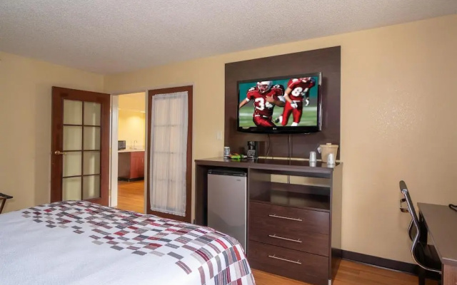 Quality Inn and Suites Airport