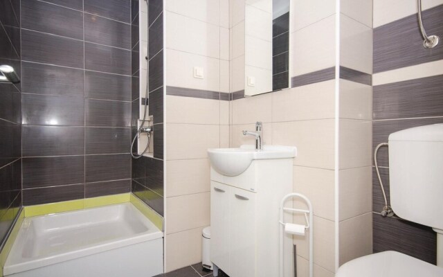 Stunning Home in Sevid With Wifi and 5 Bedrooms