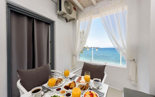 Blue Waves Suites And Apartments Paros