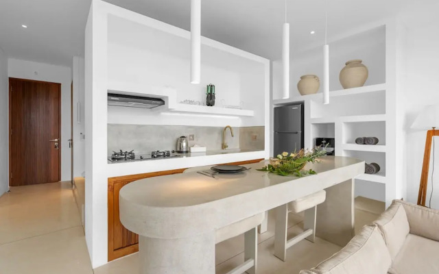 Sore Suites at Pererenan by Betterplace