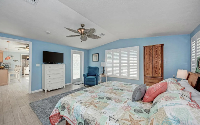 Island Getaway - 205 - 56th