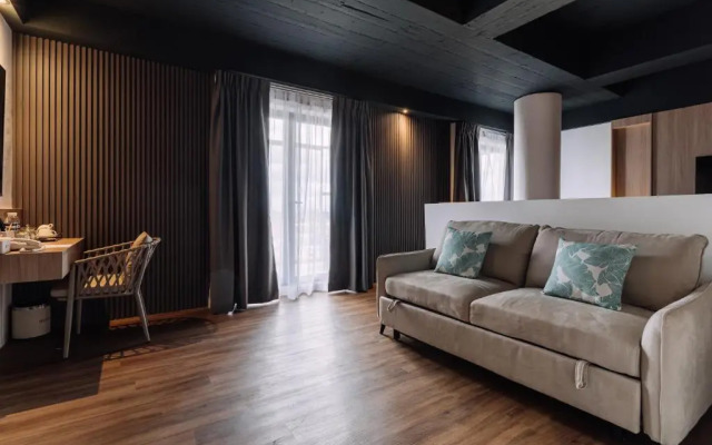 Impiana by Roxy Hotel