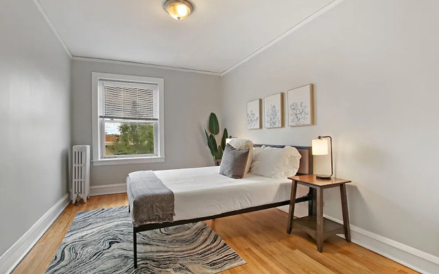 1BR Vibrant Apt in Old Irving Park