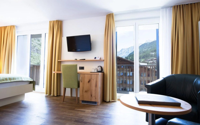 Hotel Bristol