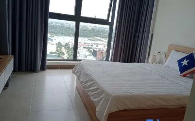 Penthouse 300m2 Sea View w Beach nearby