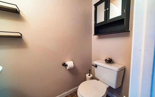 Osage Beach Getaway Lake Views Pet Friendly!