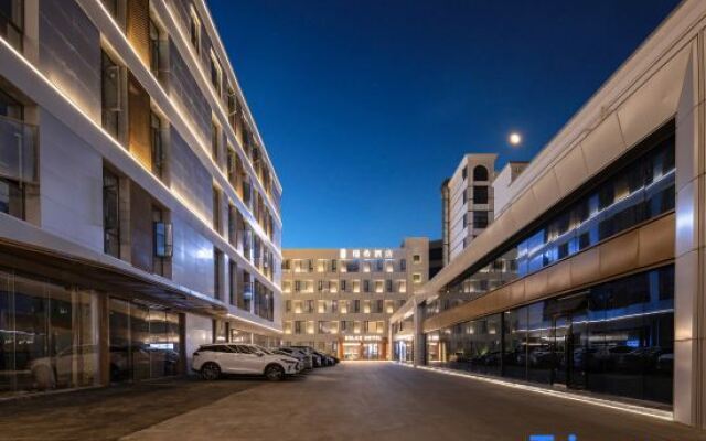 Relax Hotel (Shenzhen Bao'an International Airport)