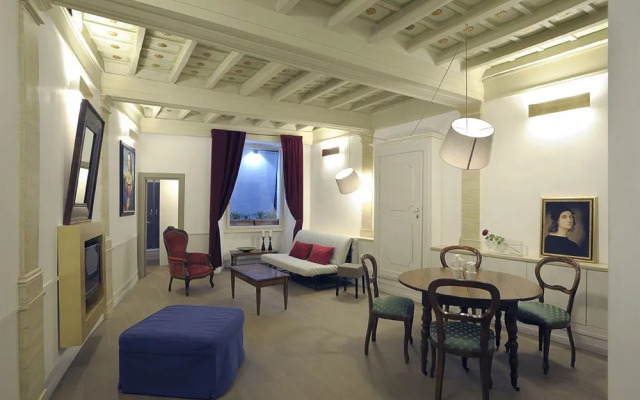 Raffaello Charmsuite