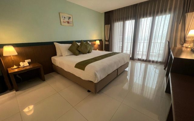 Siam Triangle Hotel