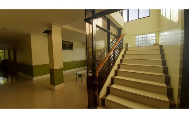 Adelaida Pensionne Hotel