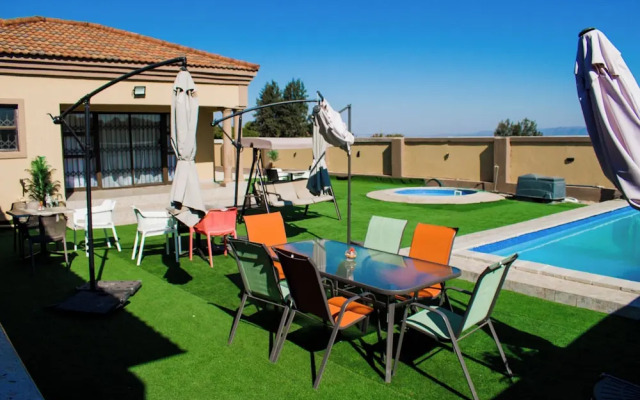 WoodMead Guest House & Events