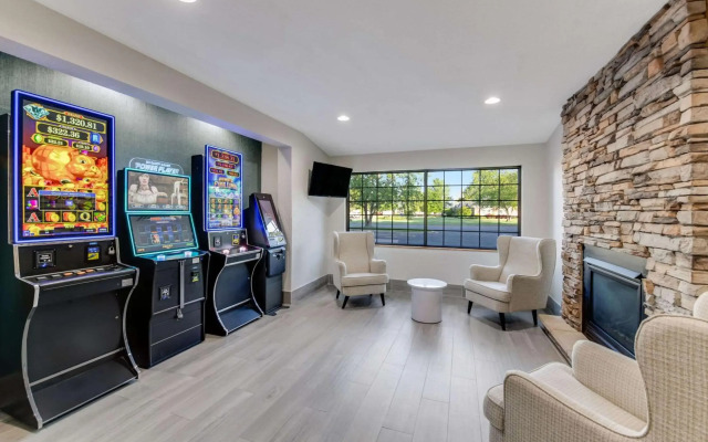 Comfort Inn & Suites Weston - Wausau